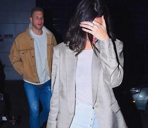 詹娜爆料视频篮网,揭秘球队真实状况 第1张 詹娜爆料视频篮网,揭秘球队真实状况 第1张